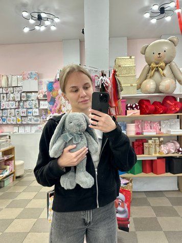 Іграшка "Кролик з бантиком" сірий 32 см