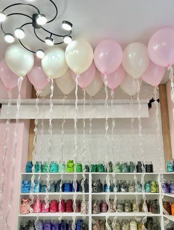 15 кульок під стелю з декоративною стрічкою